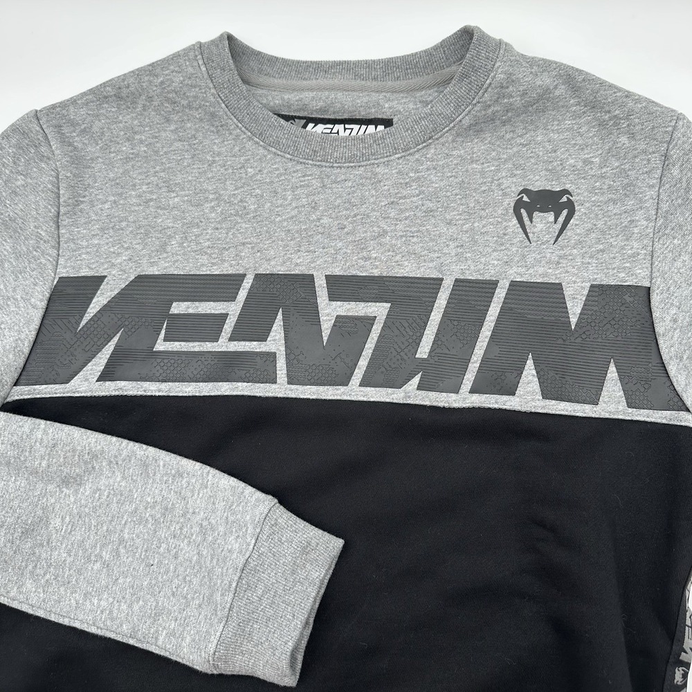 Venum Men's Sweatshirt Large Gray Black Rubber Logo Crewneck MMA Fightwear UFC